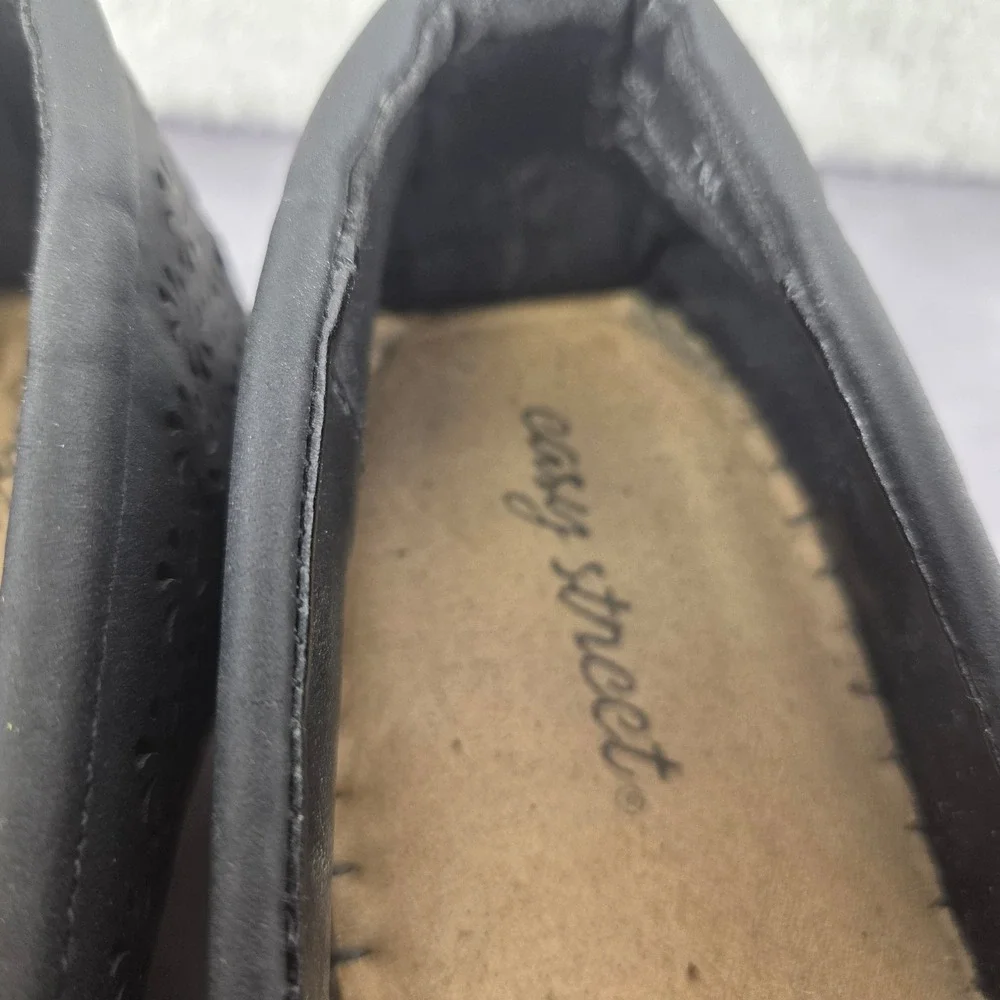 Easy Street Black Laser Cut Floral Espadrille Flats Zipper Accent Slip On Shoes